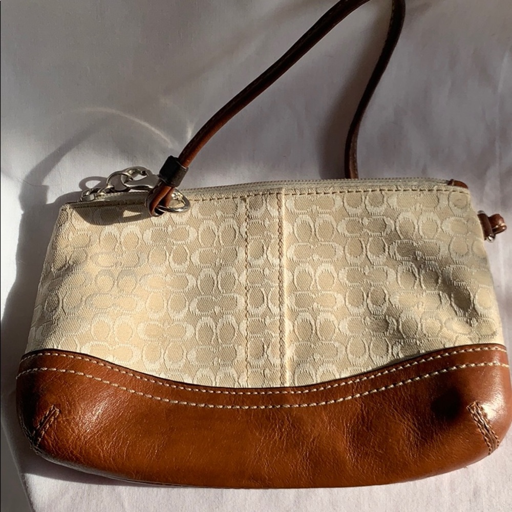 COACH wristlet white and brown - Picture 4 of 5